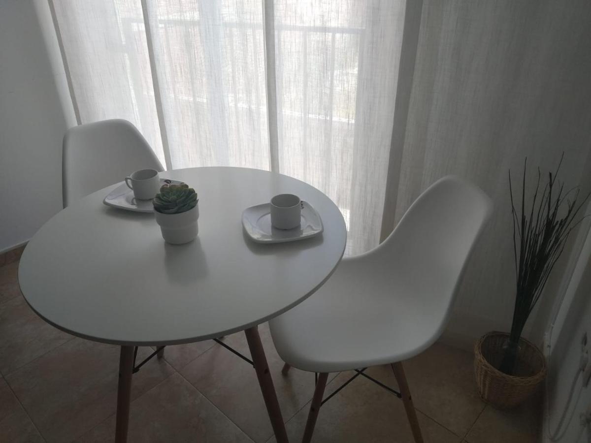 Love Rent4 Malaga Spiteri Екстер'єр фото